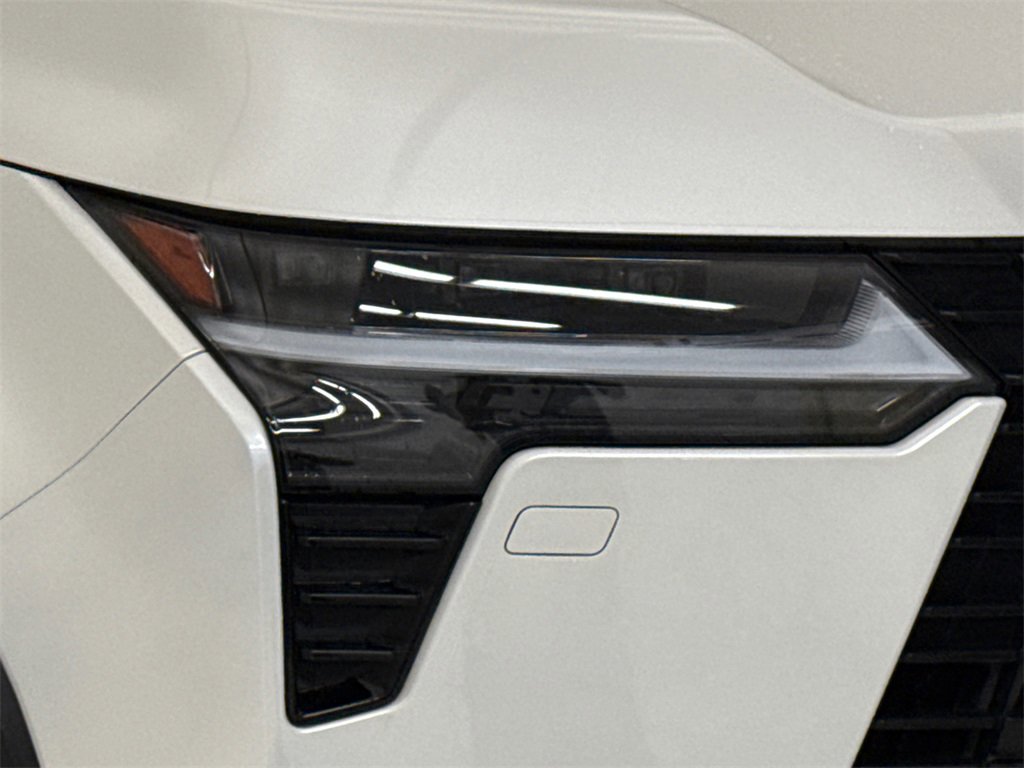 Used 2024 Lexus GX 550 image 5