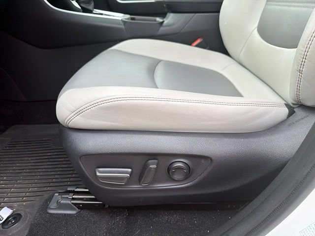 Used 2020 Toyota RAV4 Limited w/ All Weather Liner Package AWD/4WD image 7