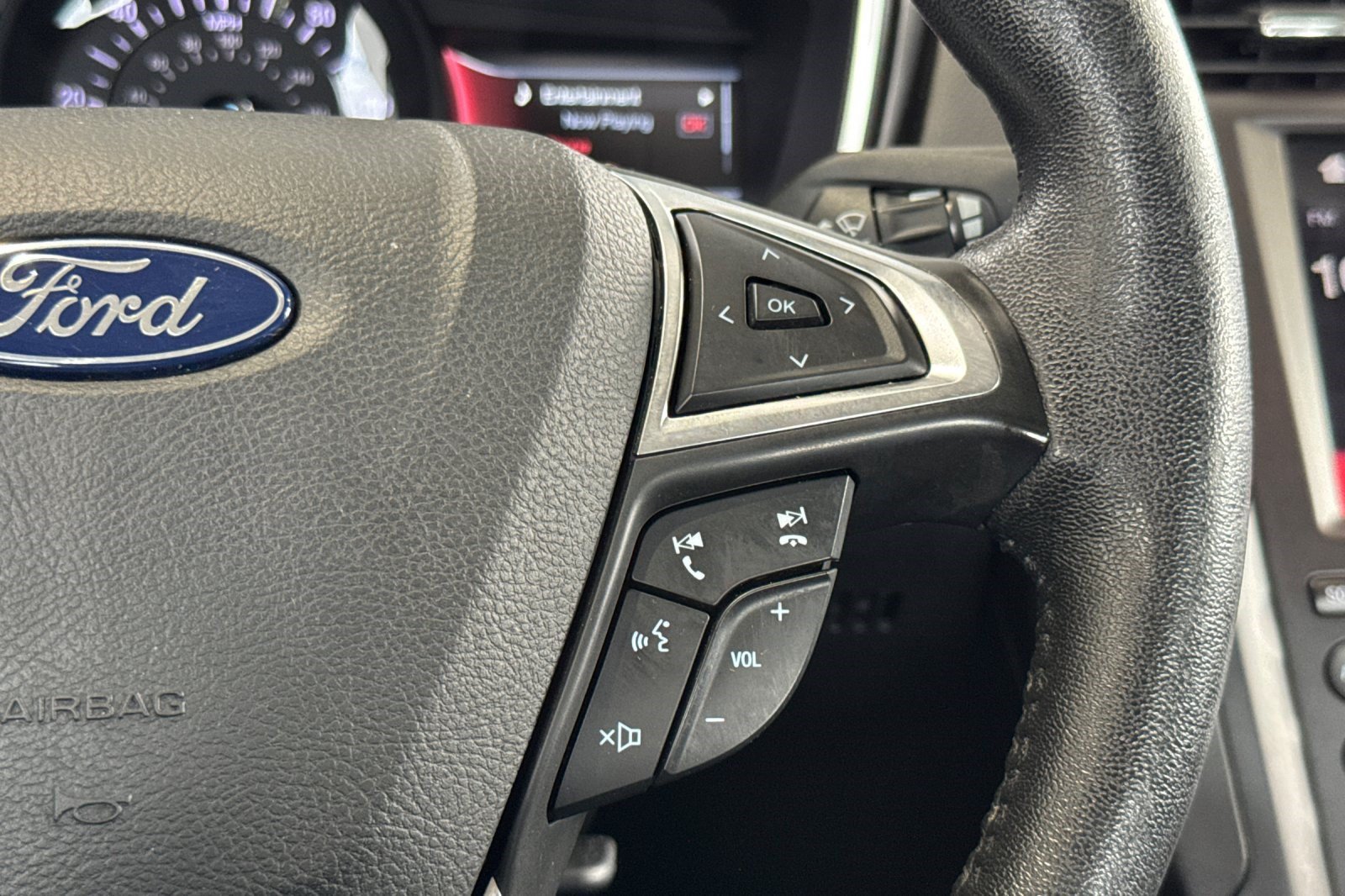 Used 2019 Ford Fusion Titanium FWD image 31