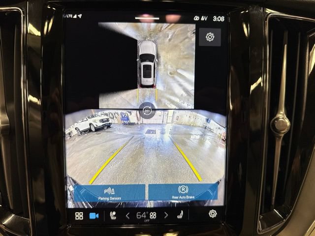 Used 2025 Volvo XC60 B5 Plus w/ Climate Package AWD/4WD image 15