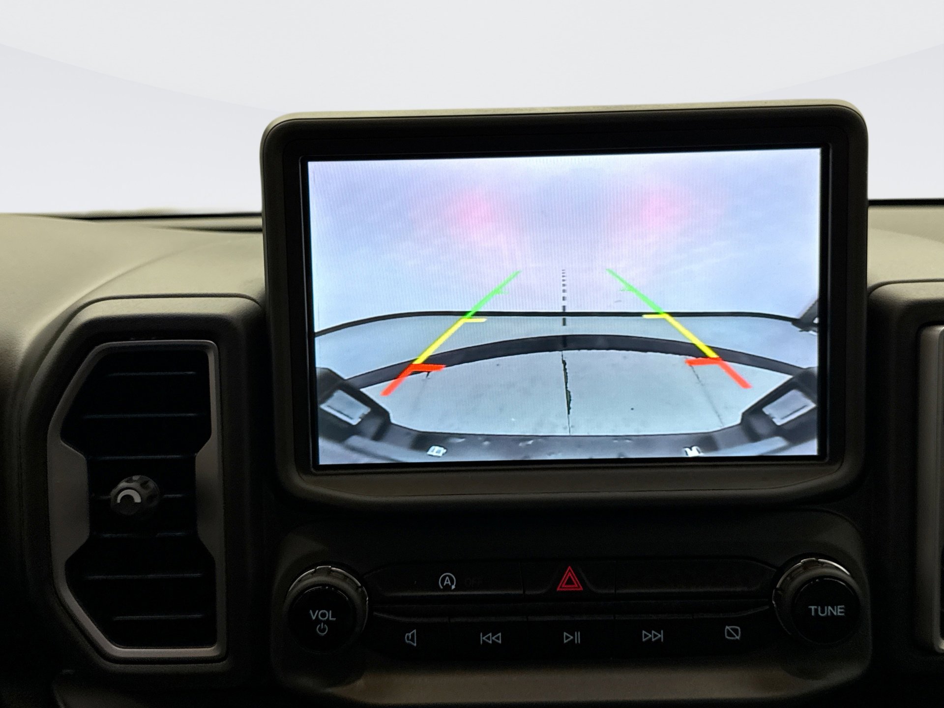 Used 2024 Ford Bronco Sport Outer Banks w/ Tech Package image 16