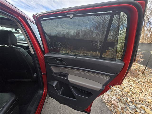 Certified 2022 Volkswagen Atlas SE w/ Panoramic Sunroof Package image 12