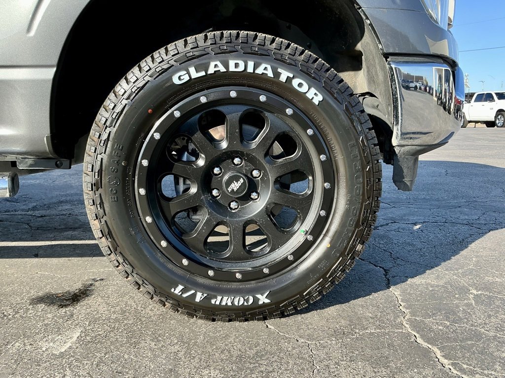 Used 2021 Ford F150 Lariat w/ Max Trailer Tow Package image 18