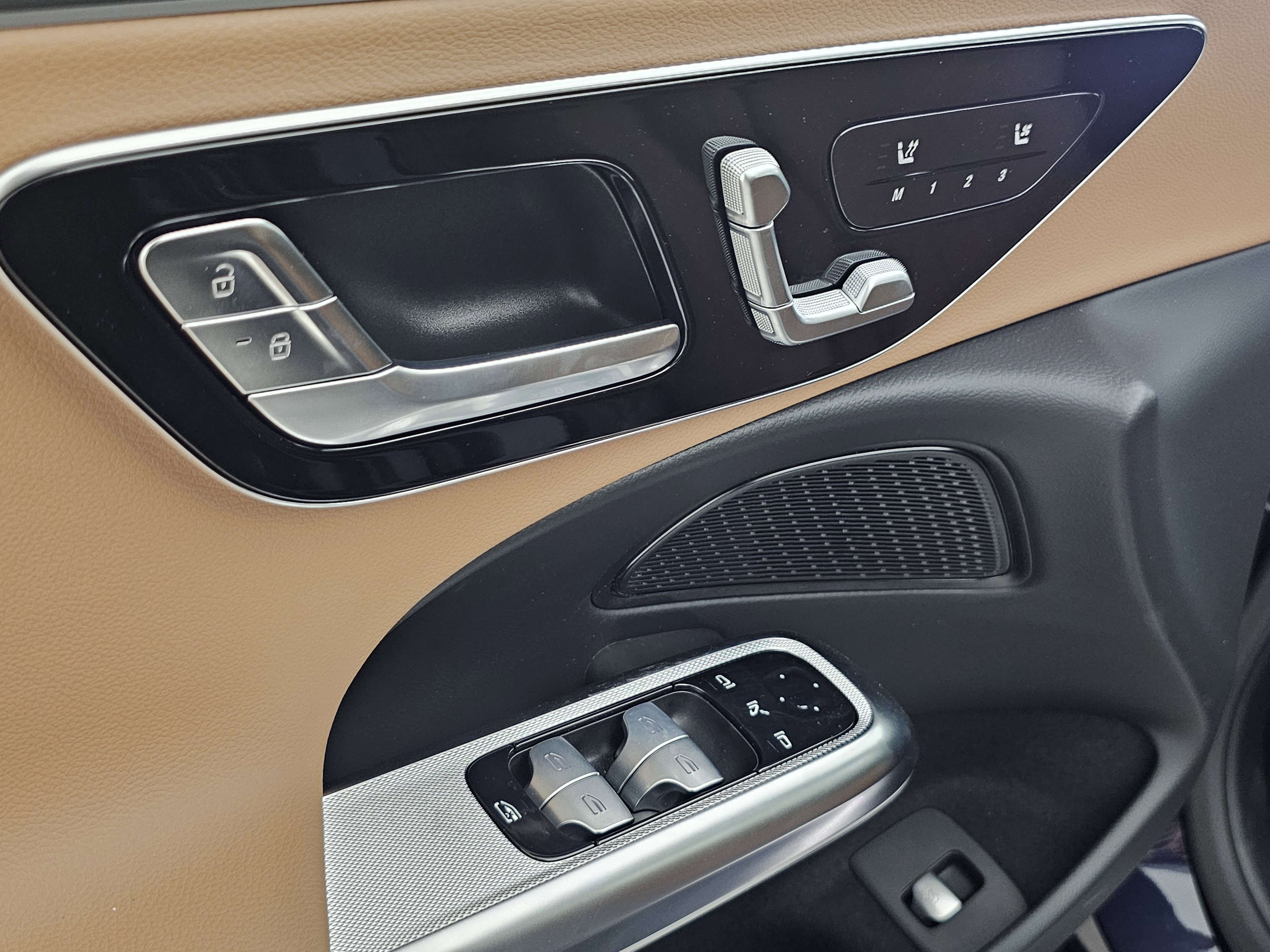 New 2026 Mercedes-Benz E 450 4MATIC Sedan image 12