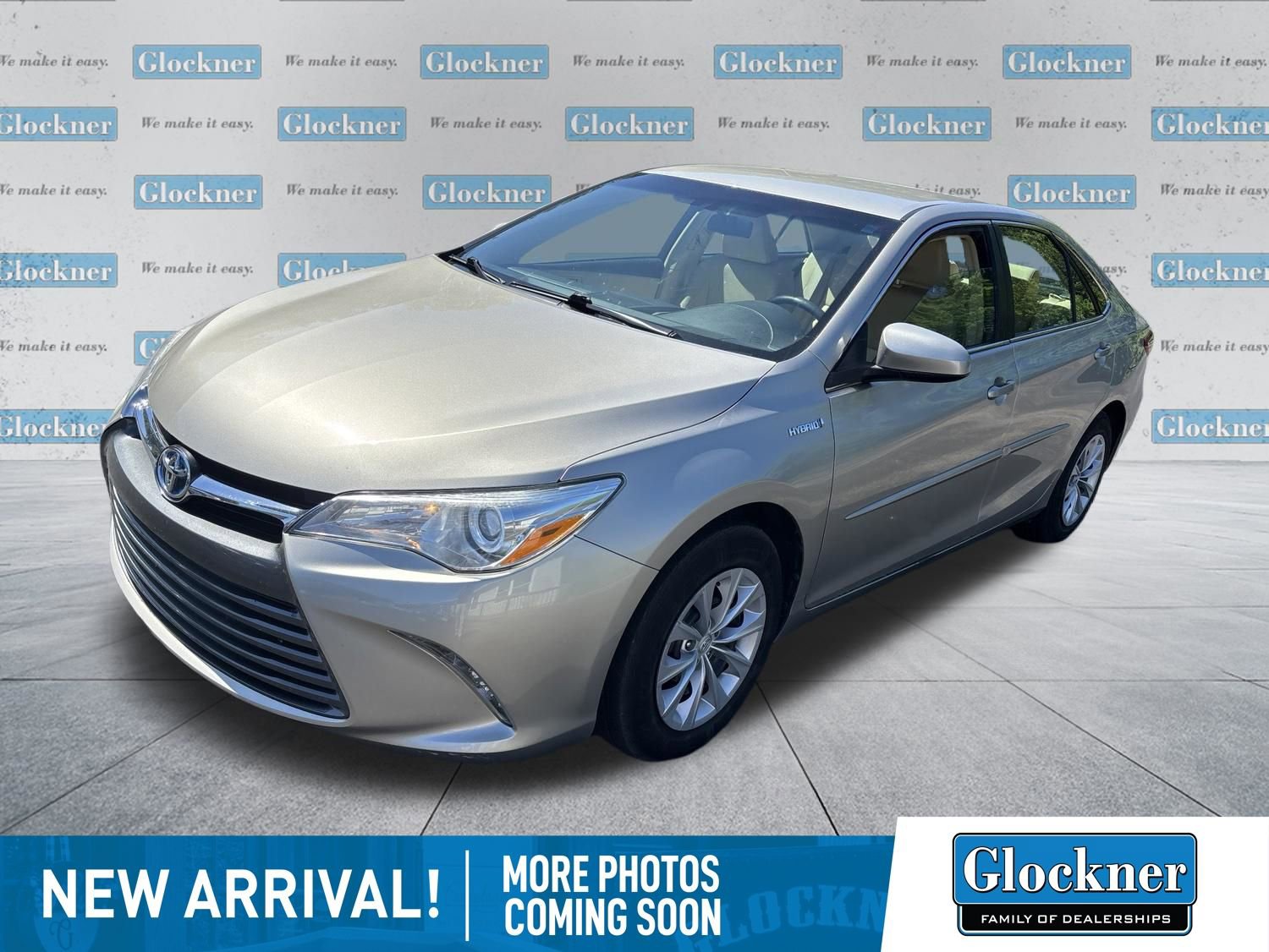 Used 2017 Toyota Camry LE FWD image 1
