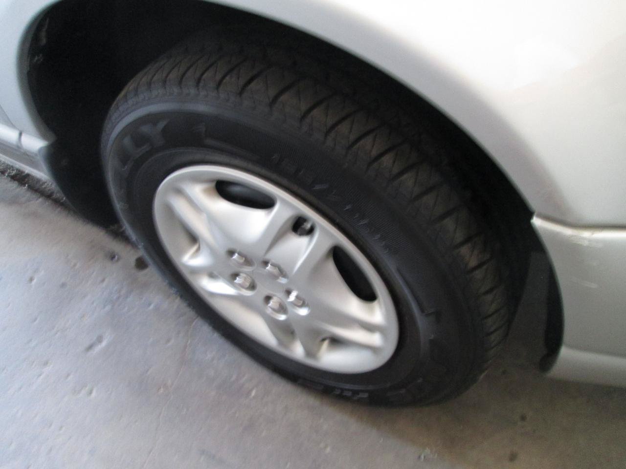 Used 2000 Dodge Stratus SE FWD image 33