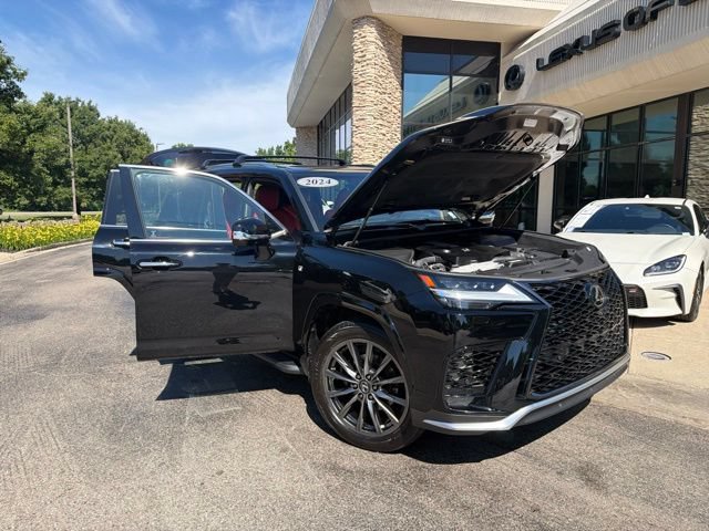 Used 2024 Lexus LX 600 F Sport AWD/4WD image 9