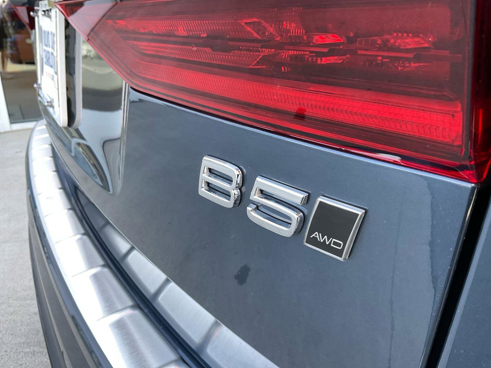 New 2026 Volvo XC60 B5 Ultra w/ Protection Package Premier image 17