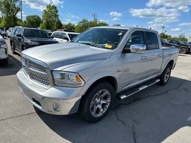 Used 2017 RAM 1500 Laramie AWD/4WD image 2