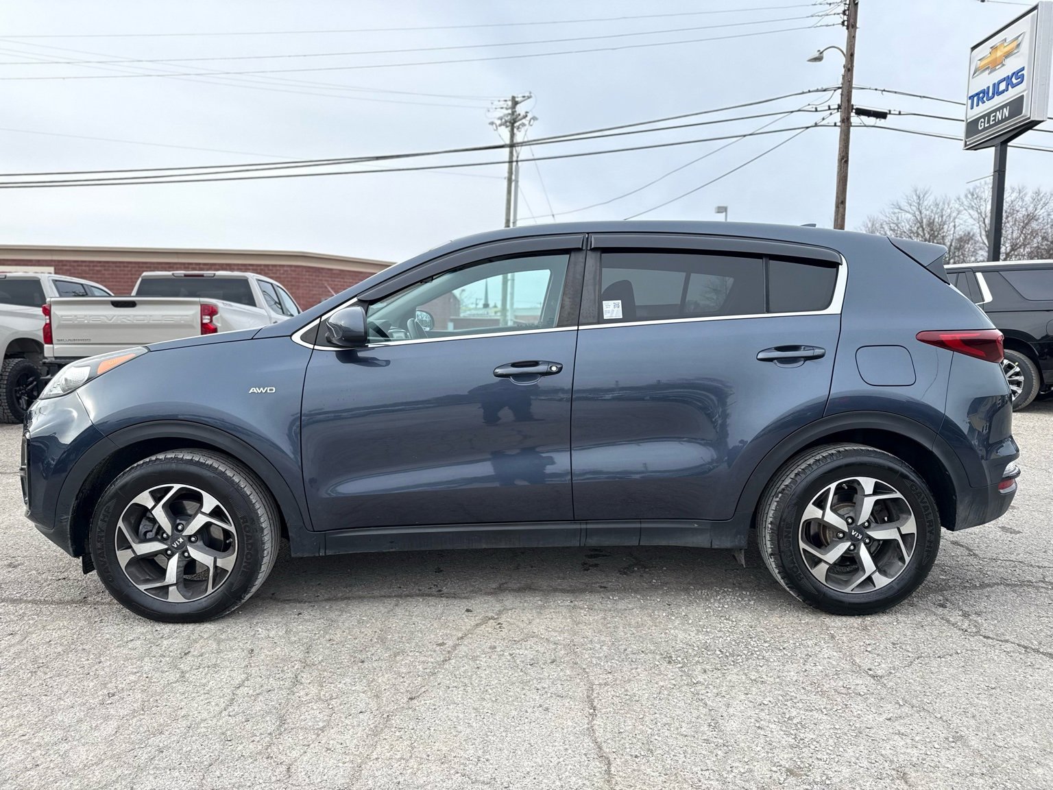 Used 2020 Kia Sportage LX image 4