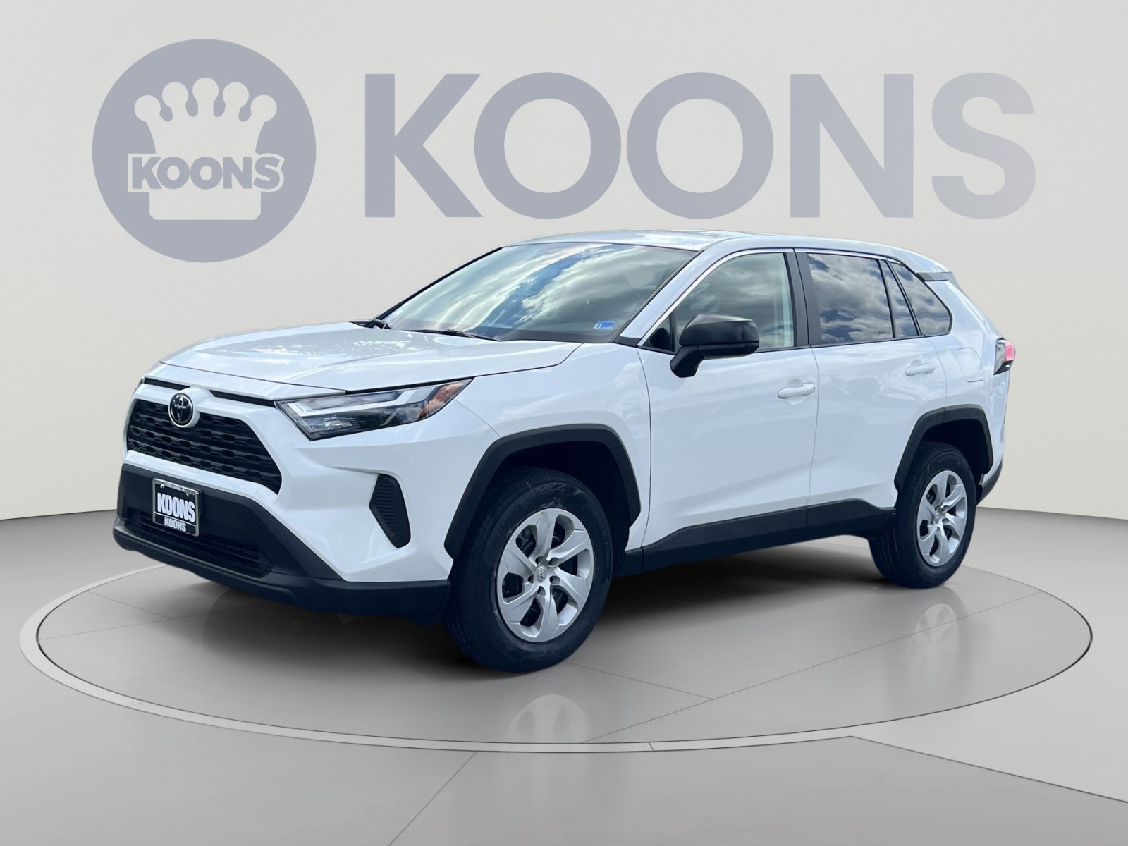 Used 2025 Toyota RAV4 LE AWD/4WD image 1