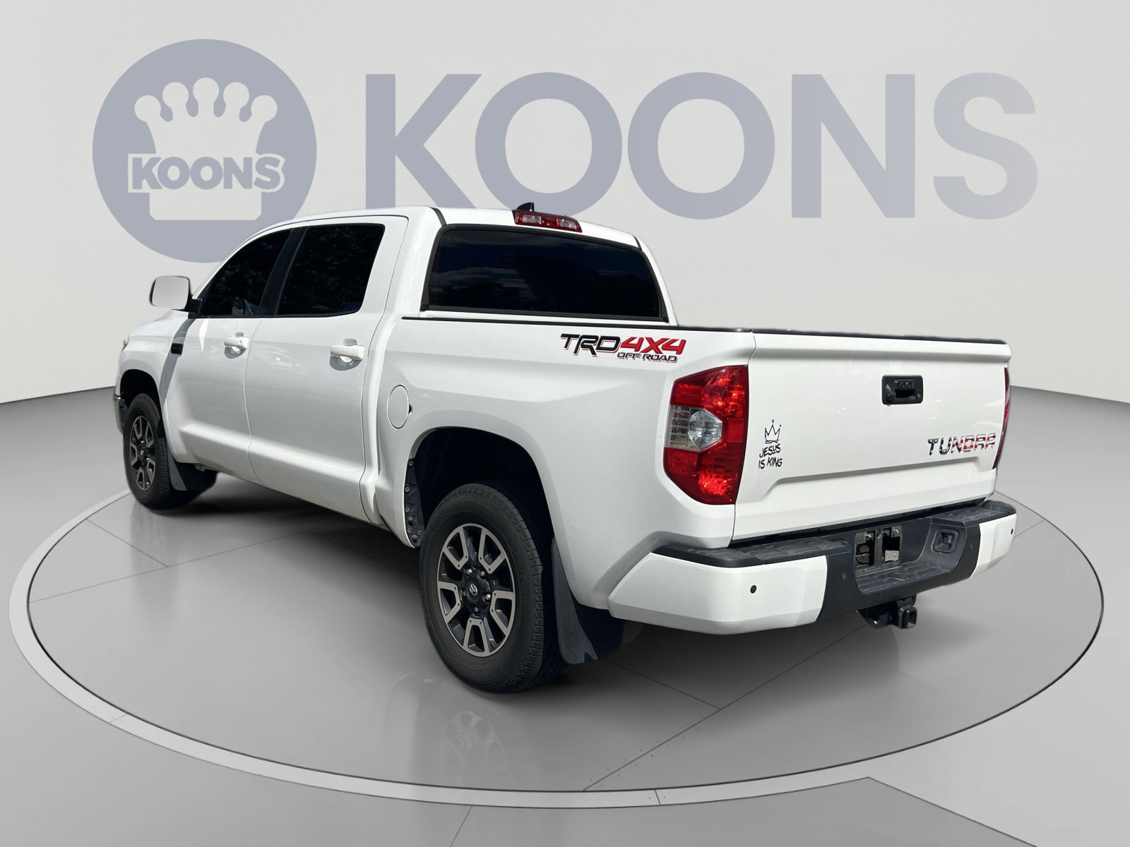 Used 2020 Toyota Tundra Limited w/ Limited Premium Package AWD/4WD image 4