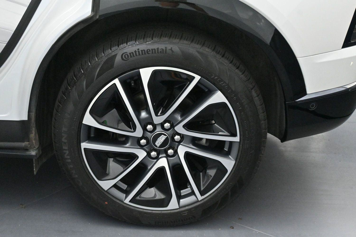 Certified 2025 Cadillac Optiq Sport 1 AWD/4WD image 37