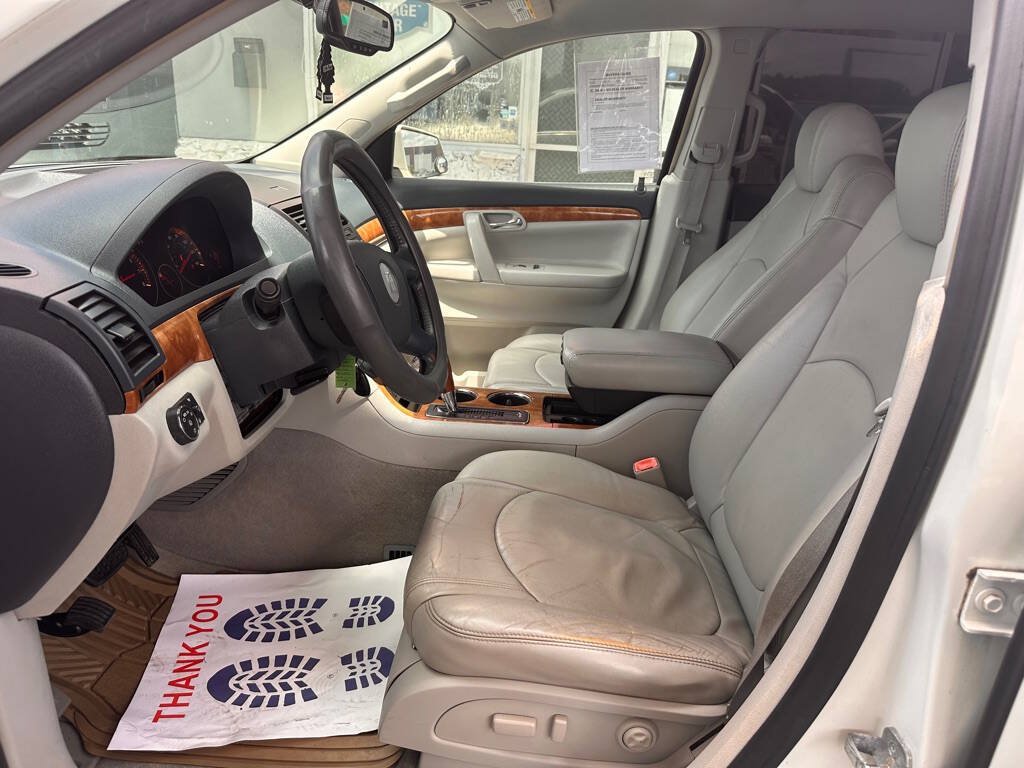 Used 2008 Saturn Outlook XR w/ Premium Trim Package FWD image 11