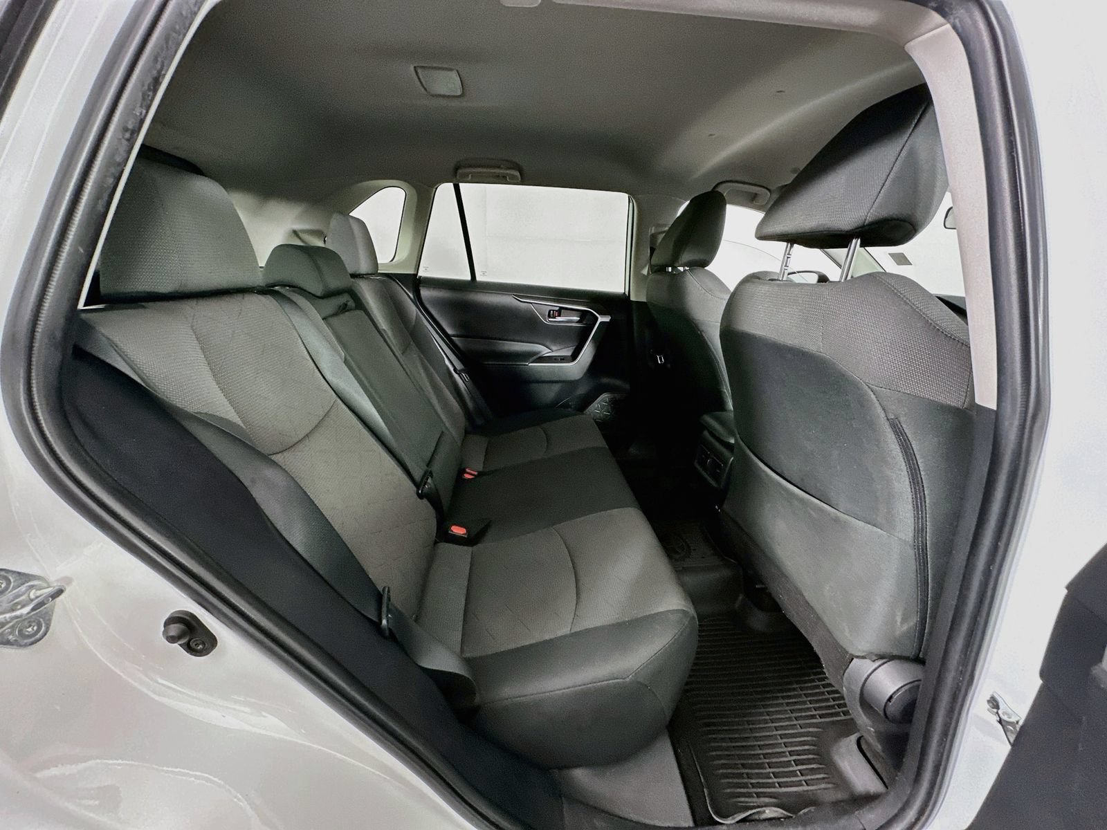 Used 2023 Toyota RAV4 XLE w/ XLE Grade Weather Package AWD/4WD image 28