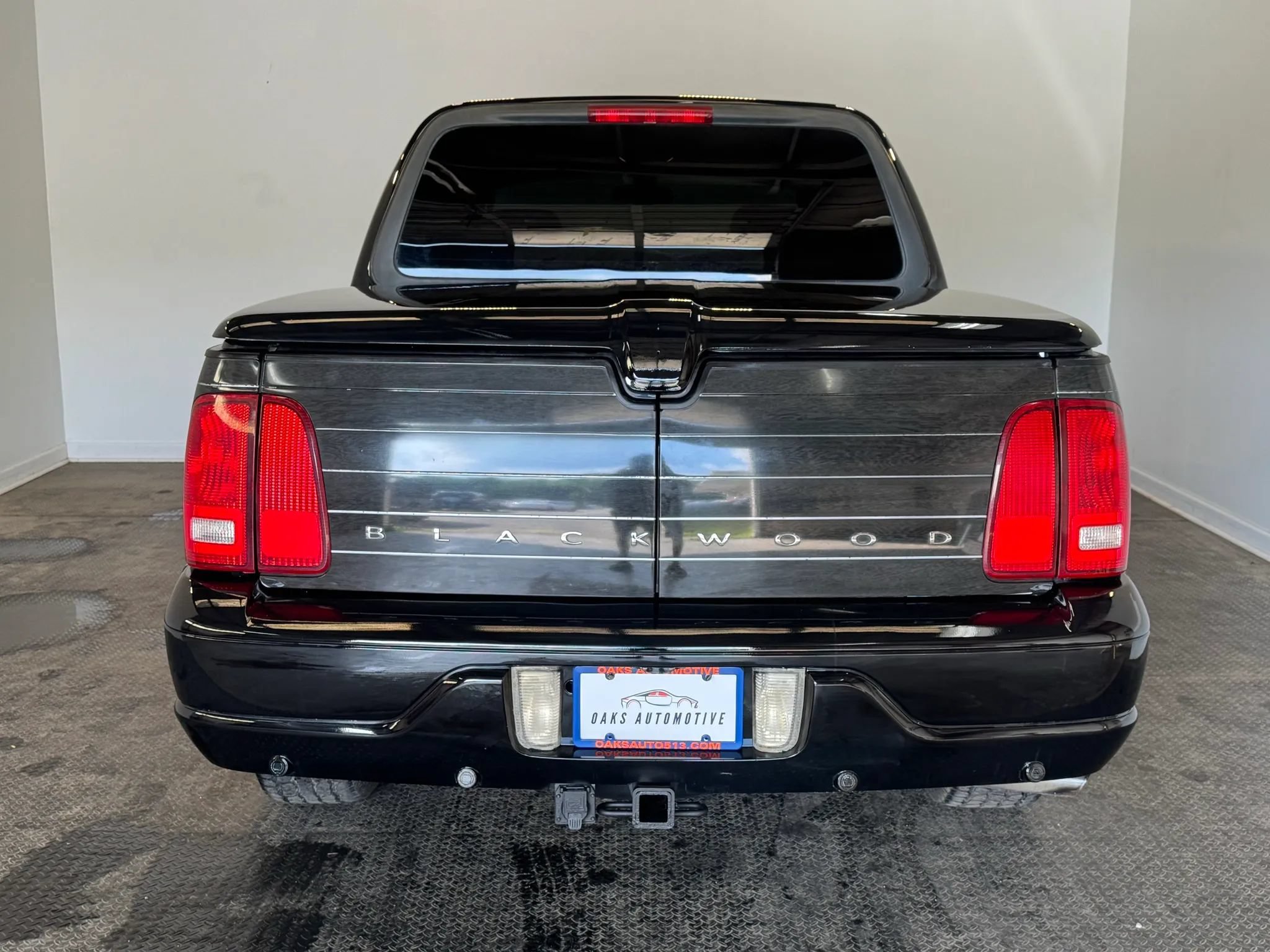 Used 2002 Lincoln Blackwood RWD image 5