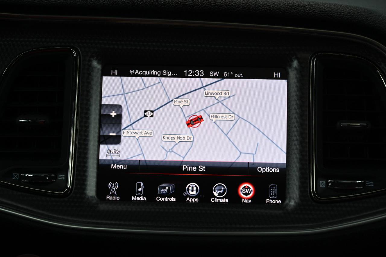 Used 2016 Dodge Challenger SRT Hellcat RWD image 32