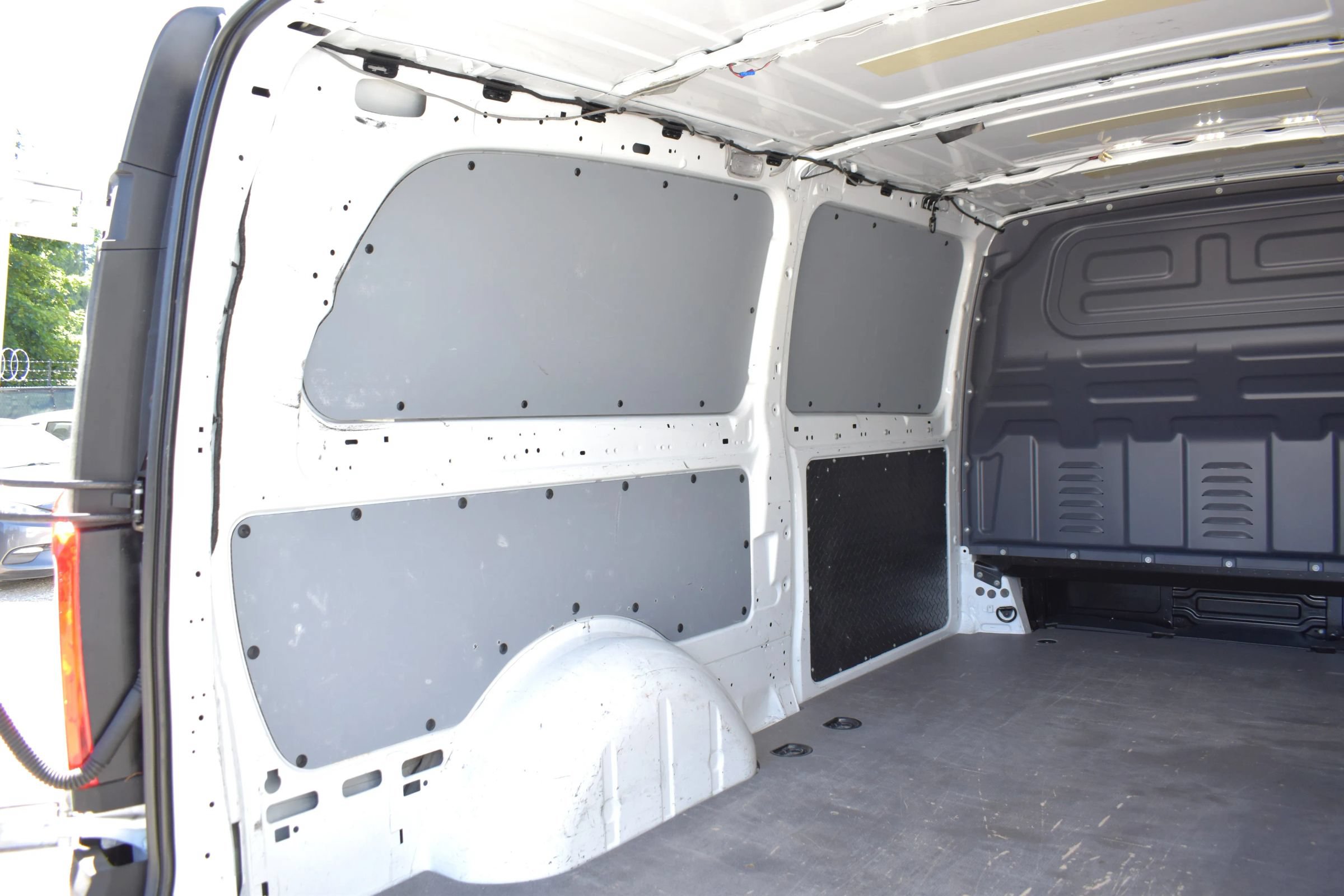 Used 2020 Mercedes-Benz Metris image 50