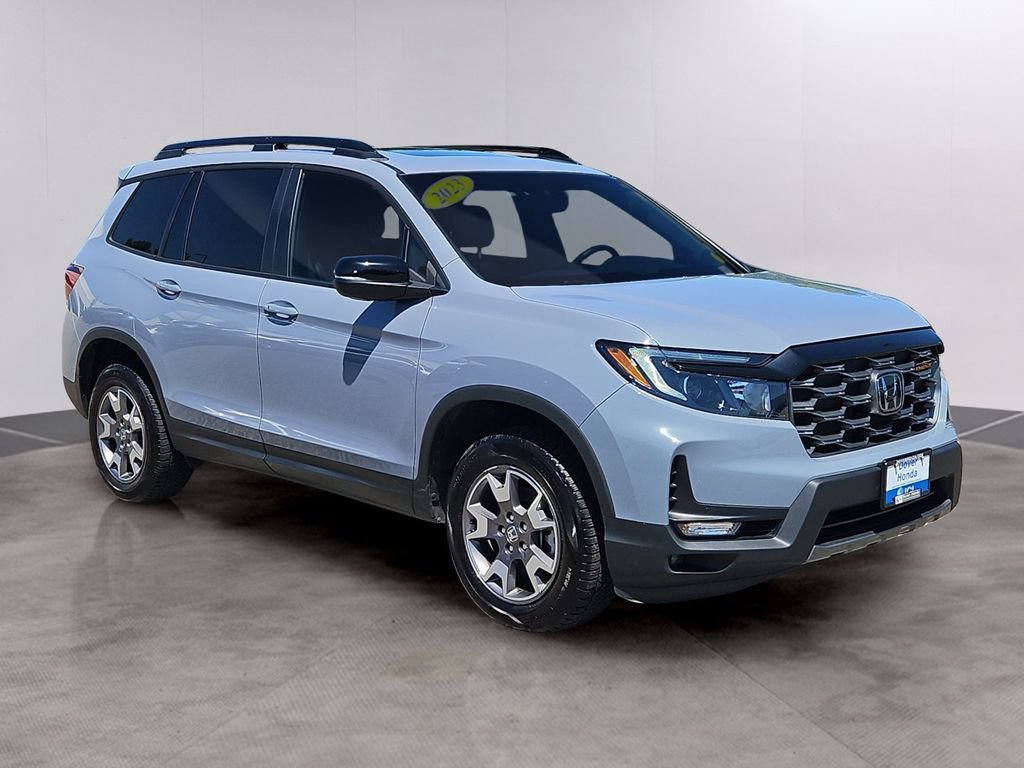 Certified 2023 Honda Passport TrailSport image 3