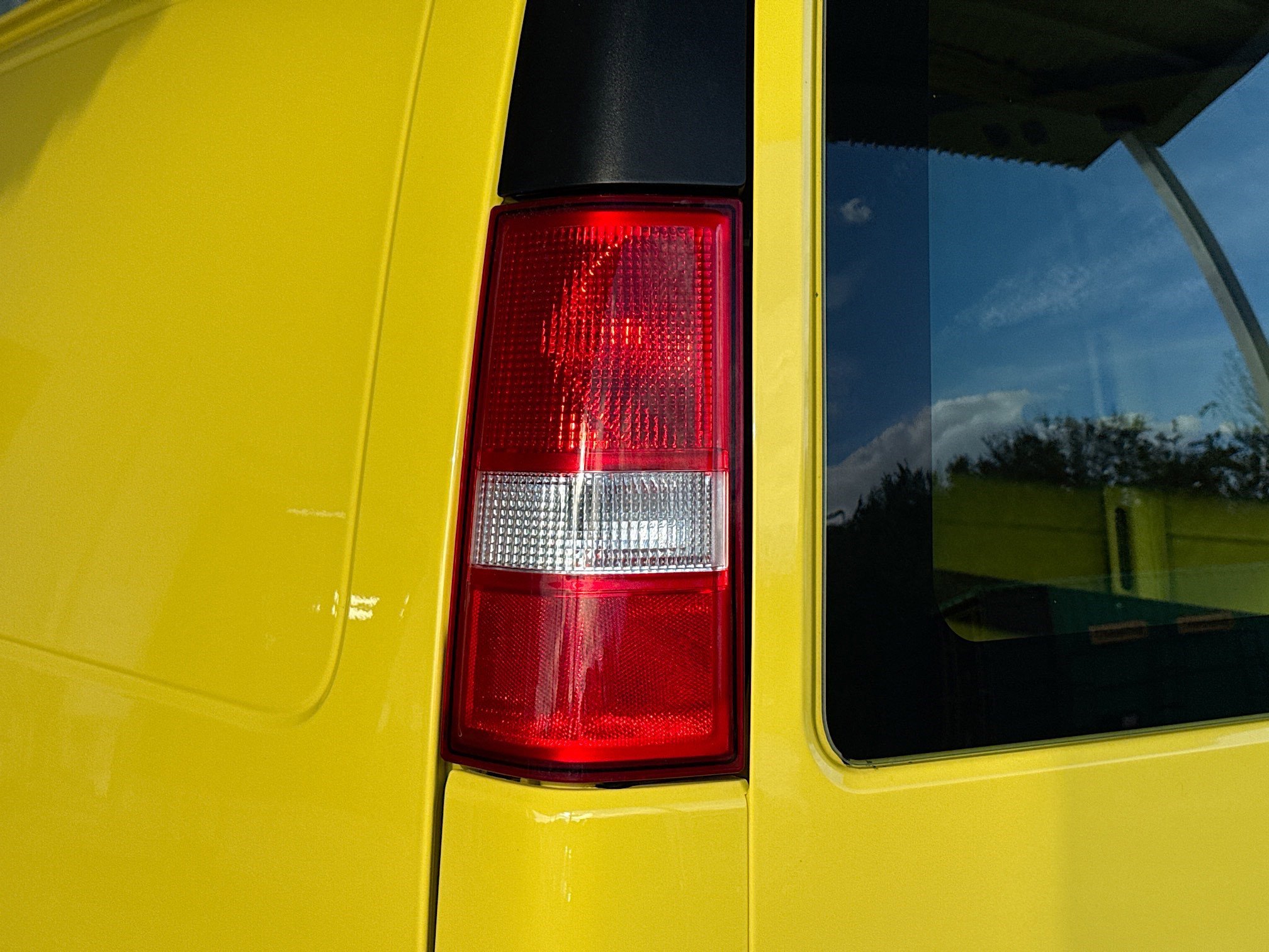 Used 2023 Chevrolet Express 2500 w/ Driver Convenience Package image 31