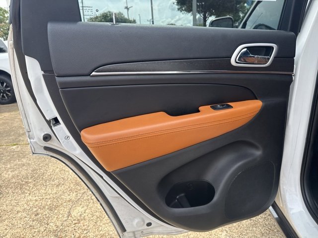 Used 2018 Jeep Grand Cherokee Limited image 18