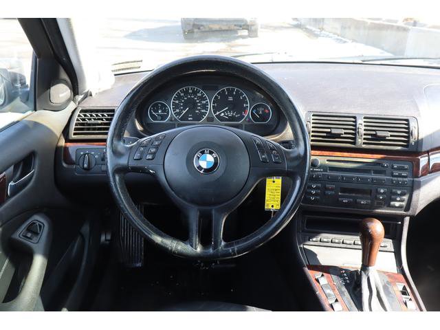 Used 2005 BMW 330xi Sedan image 11