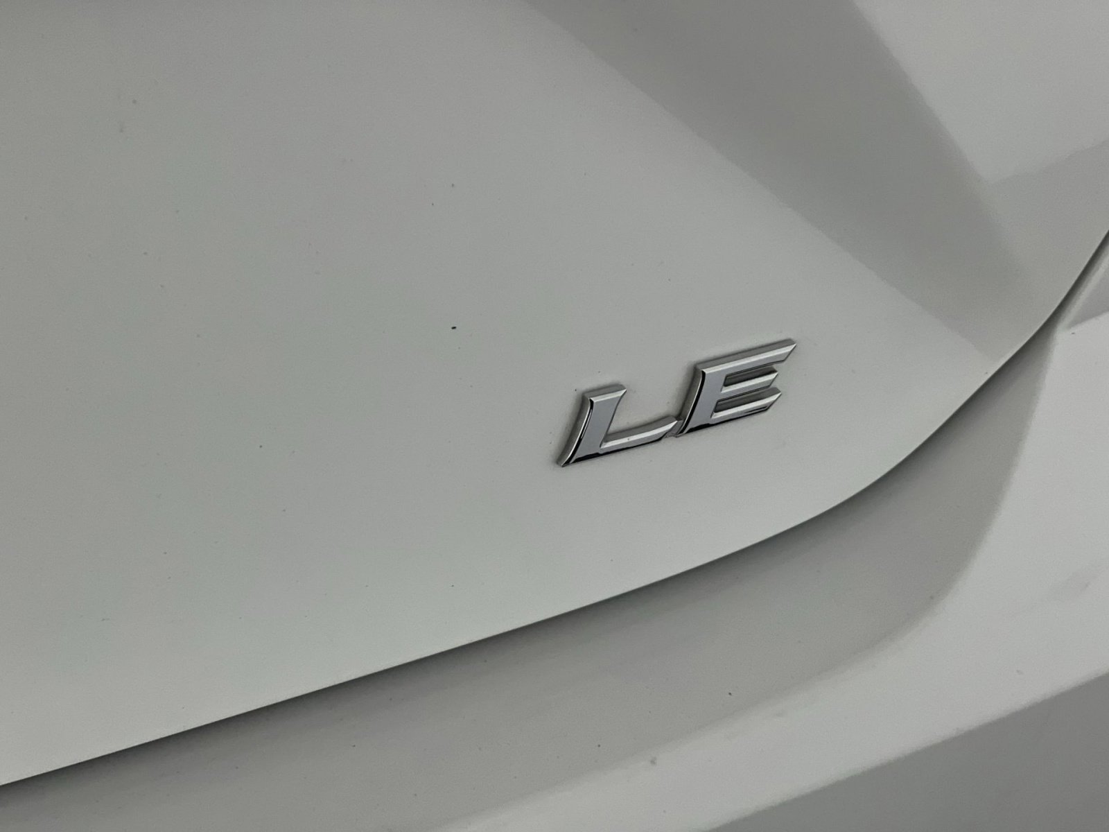 Used 2025 Toyota Camry LE image 27