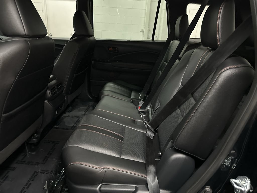 Used 2025 Honda Passport TrailSport image 33