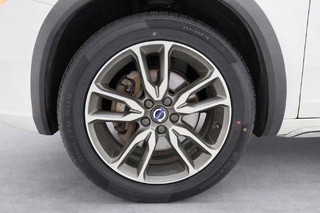 Used 2017 Volvo V60 T5 Cross Country w/ Convenience Package AWD/4WD image 29