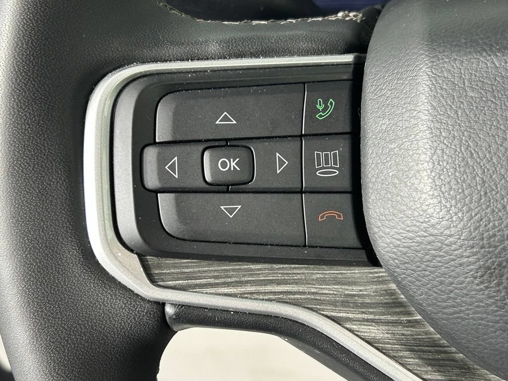 Used 2022 Jeep Wagoneer Series III AWD/4WD image 29