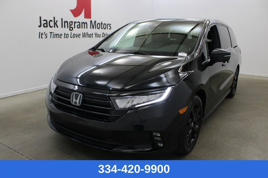 Used 2024 Honda Odyssey Sport image 1