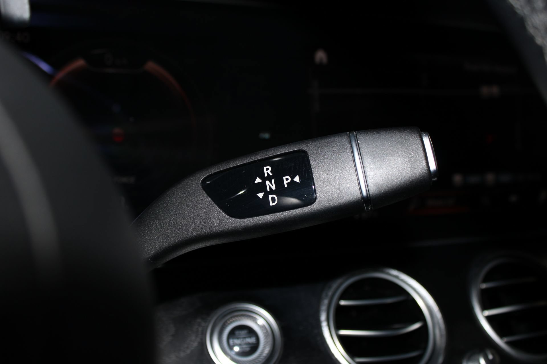 Used 2023 Mercedes-Benz E 350 4MATIC Sedan image 35