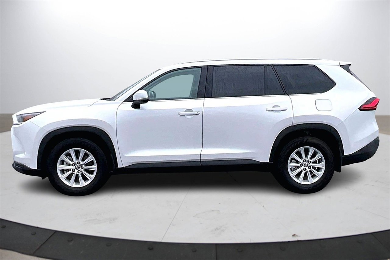 Used 2024 Toyota Grand Highlander Limited image 5
