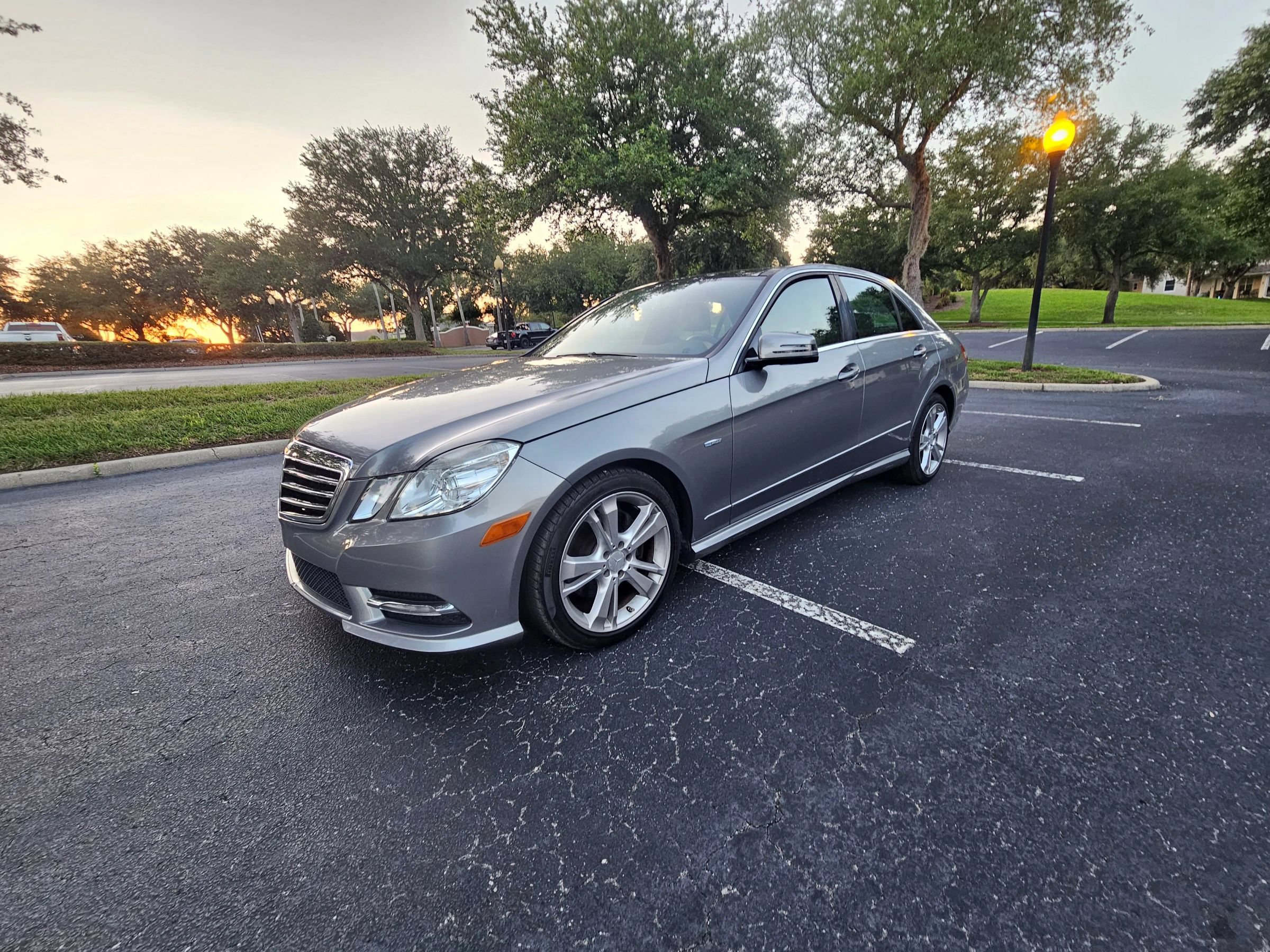 Used 2012 Mercedes-Benz E 350 Sedan image 2