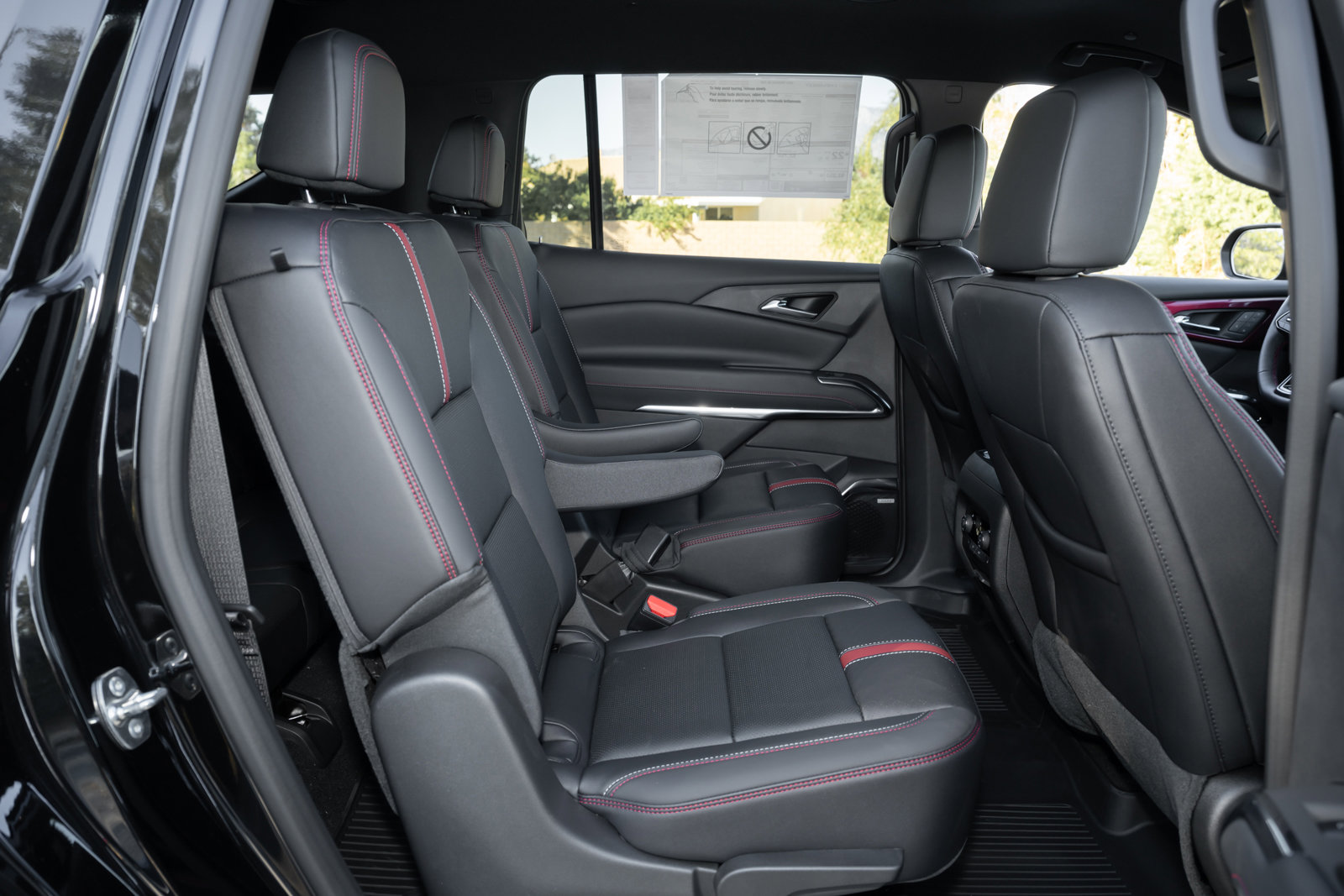 New 2026 Chevrolet Traverse RS w/ LPO, Floor Liner Package image 40
