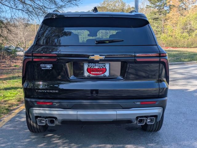 New 2026 Chevrolet Traverse LT FWD image 3