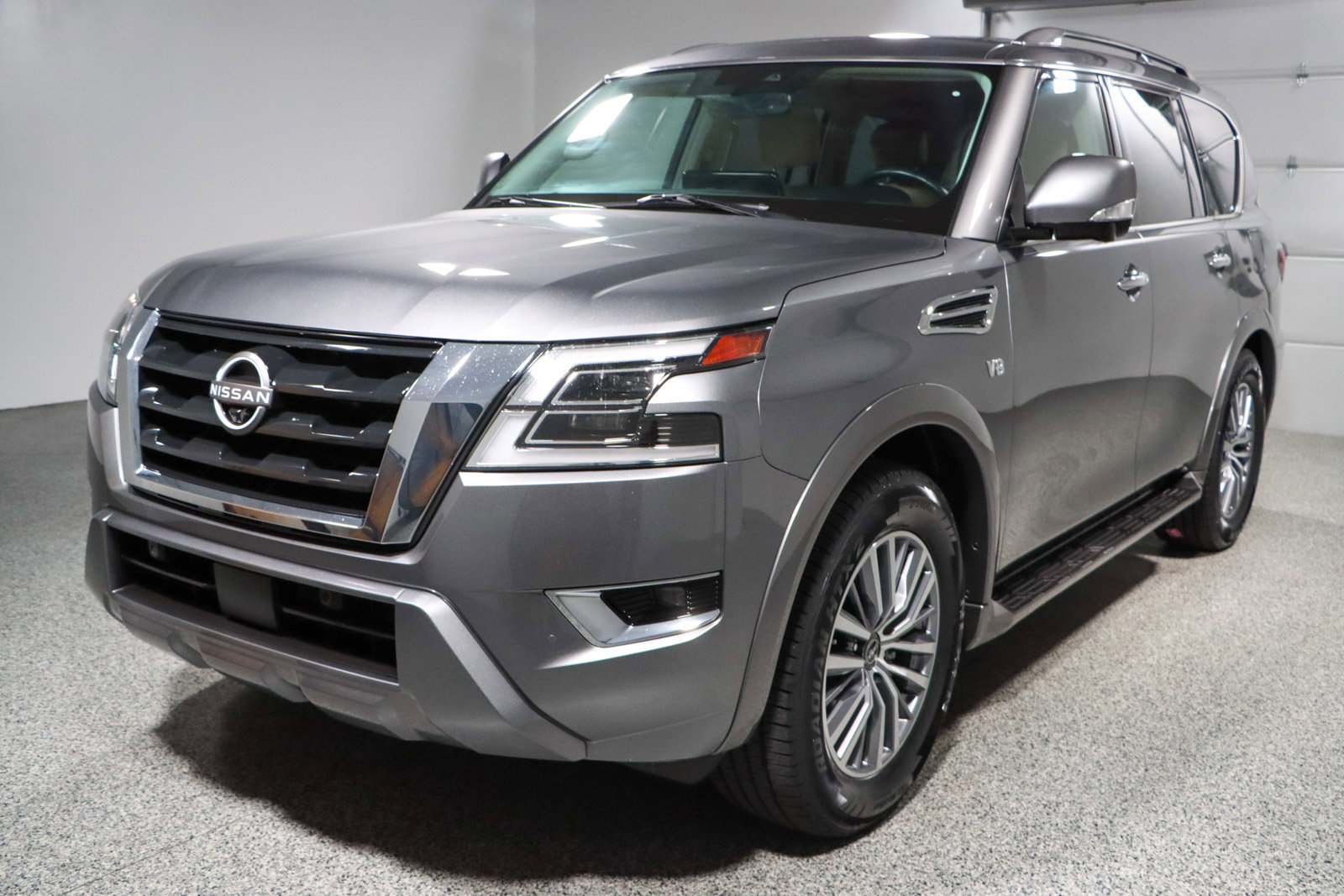 Used 2022 Nissan Armada SL w/ Captain's Chairs Package image 35