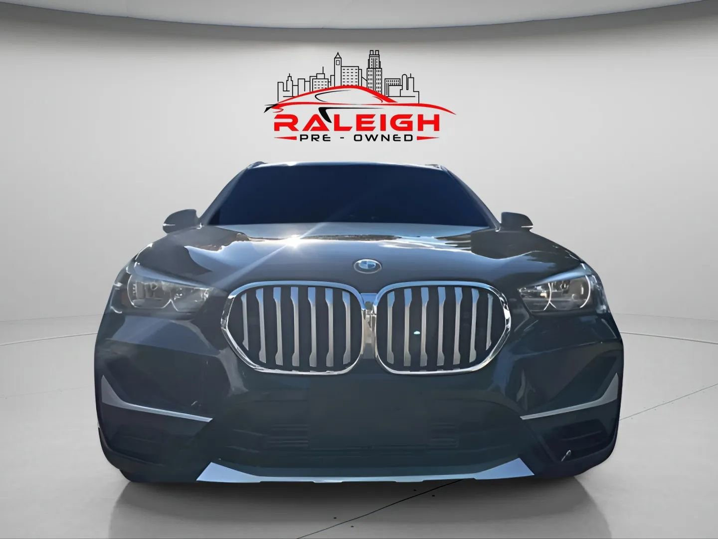 Used 2021 BMW X1 xDrive28i w/ Convenience Package AWD/4WD image 4