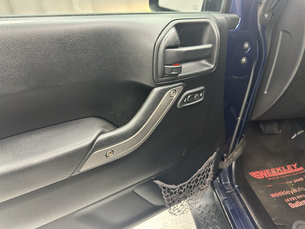 Used 2013 Jeep Wrangler Unlimited Sport AWD/4WD image 9