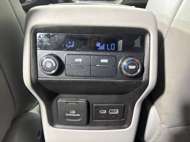 Used 2022 GMC Acadia SLT AWD/4WD image 33
