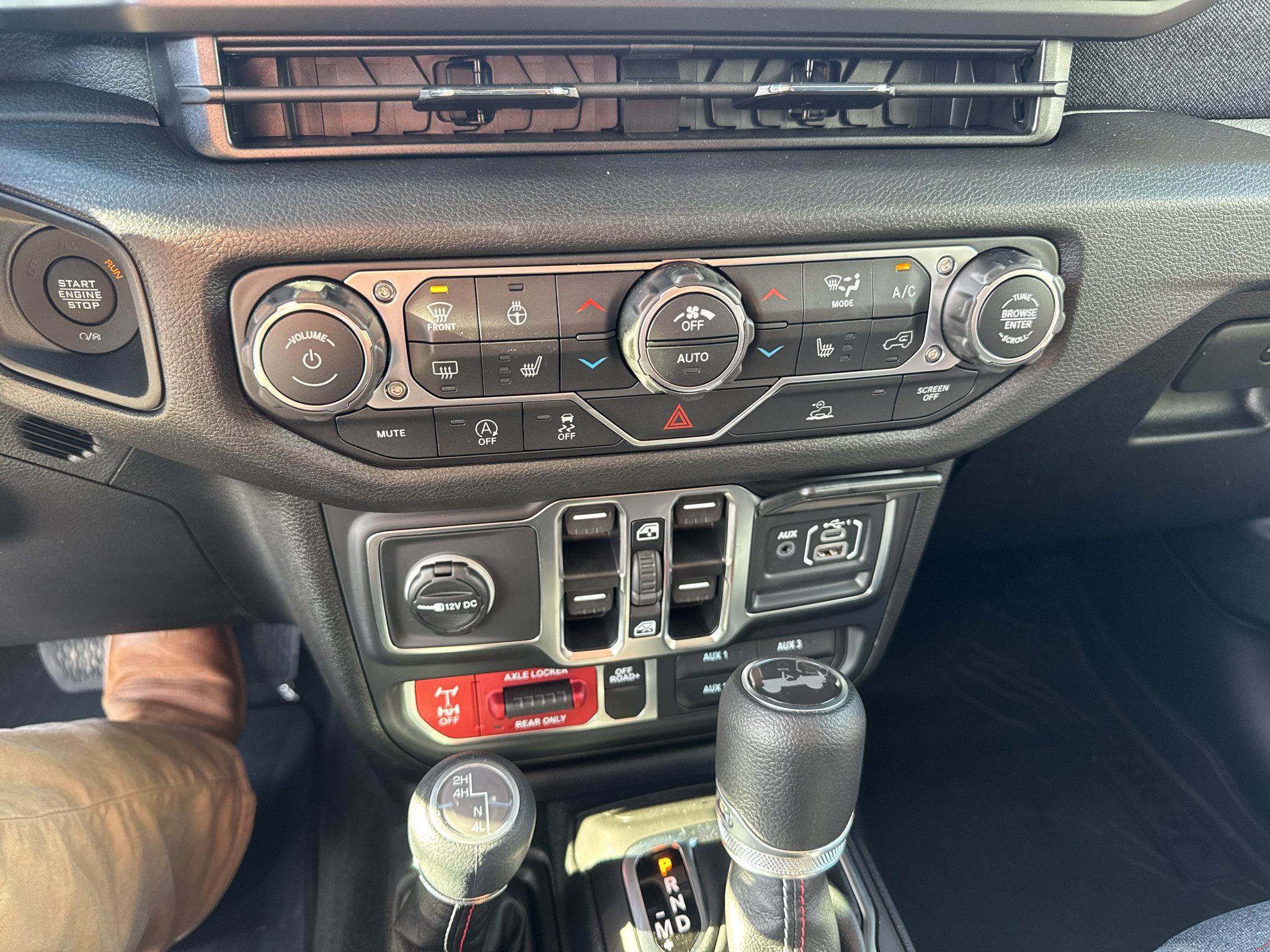 New 2026 Jeep Wrangler Unlimited Sport AWD/4WD image 12