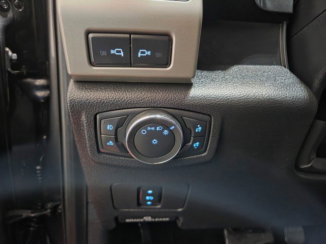 Used 2020 Ford F250 Lariat w/ Chrome Package AWD/4WD image 50
