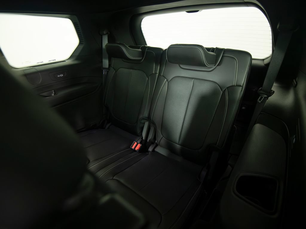 Used 2022 Jeep Grand Cherokee L Overland w/ Luxury Tech Group IV AWD/4WD image 40