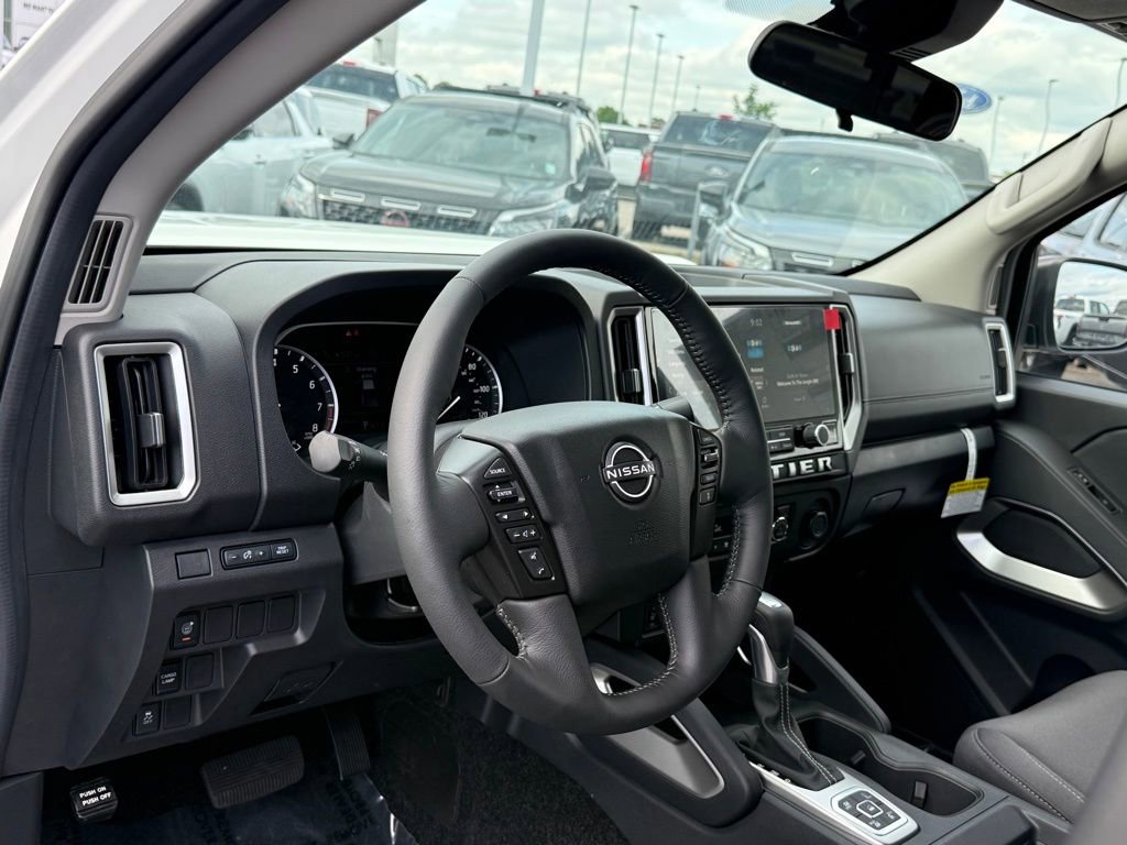 New 2026 Nissan Frontier SV AWD/4WD image 3