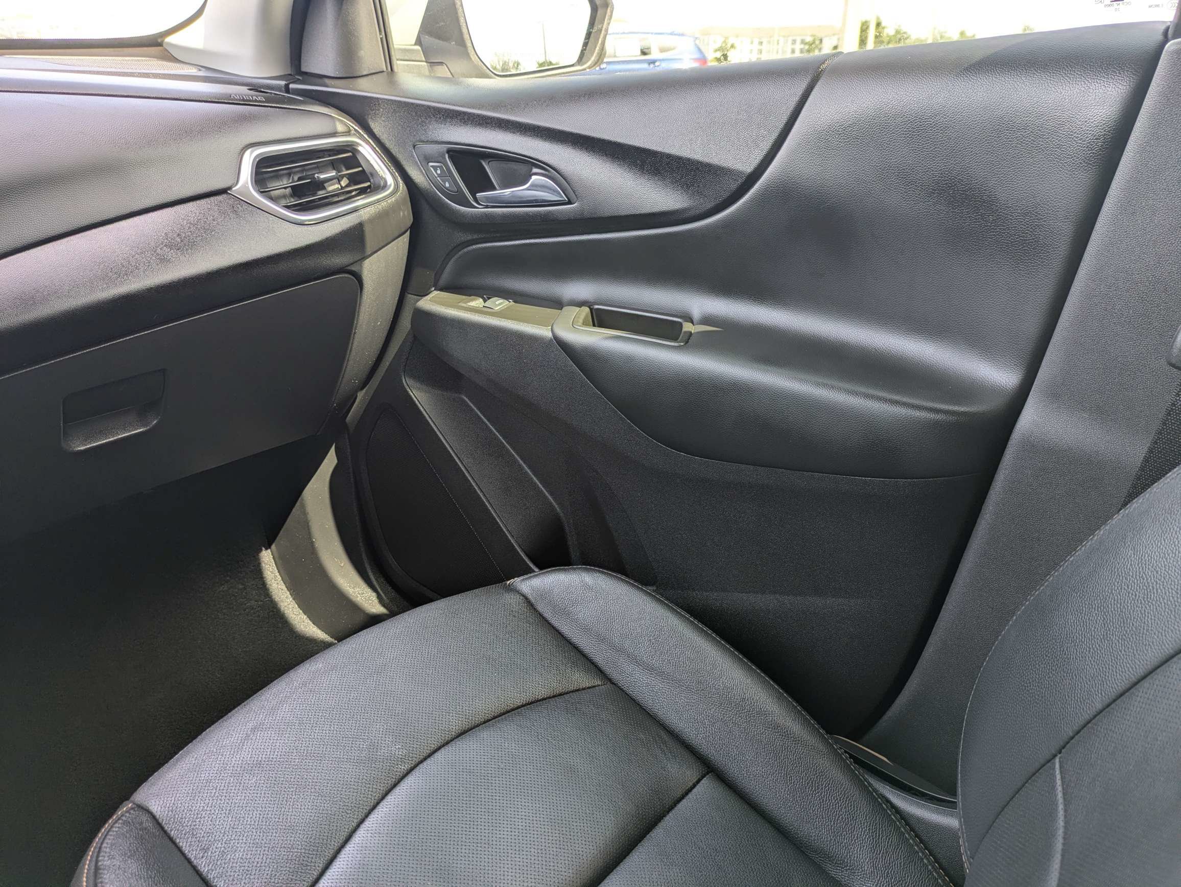 Used 2021 Chevrolet Equinox LT FWD image 18