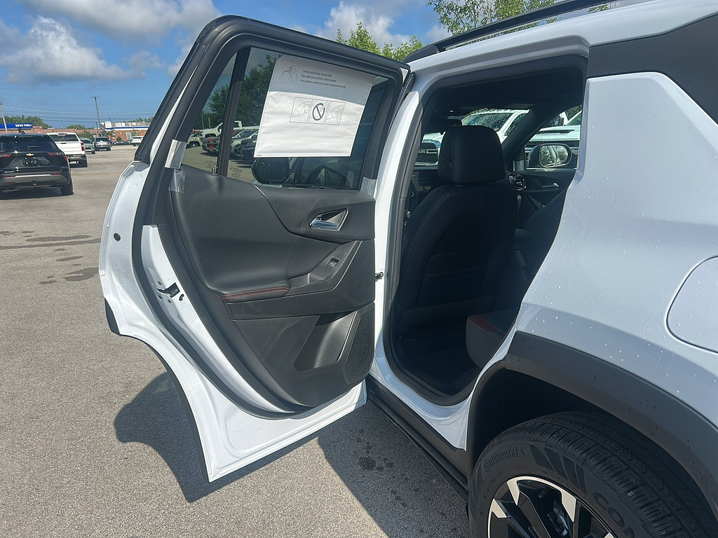 New 2027 Chevrolet Equinox RS FWD image 10