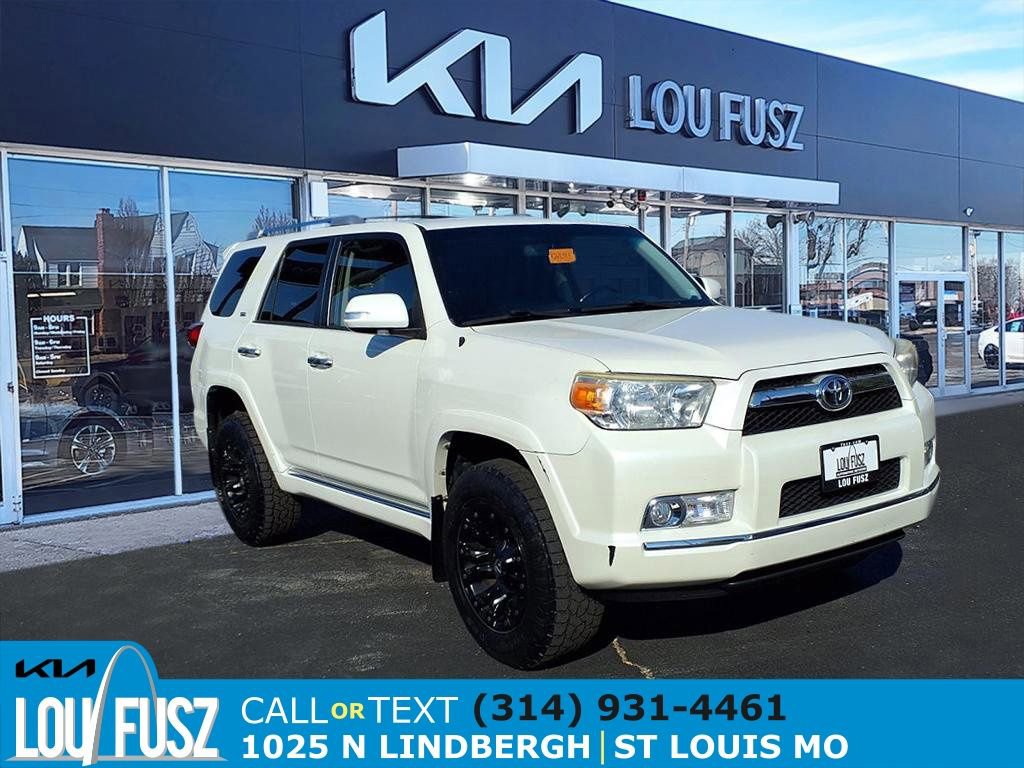 Used 2013 Toyota 4Runner SR5 w/ Premium Pkg image 1