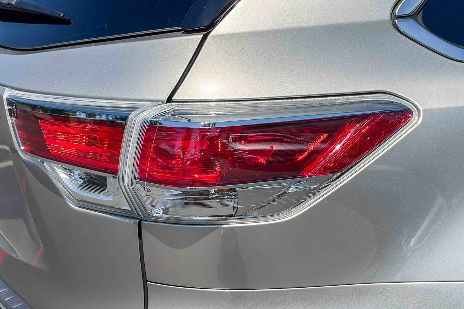 Used 2015 Toyota Highlander Limited Platinum AWD/4WD image 8