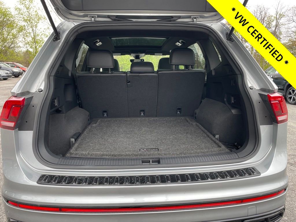 Certified 2023 Volkswagen Tiguan SE R-Line AWD/4WD image 11