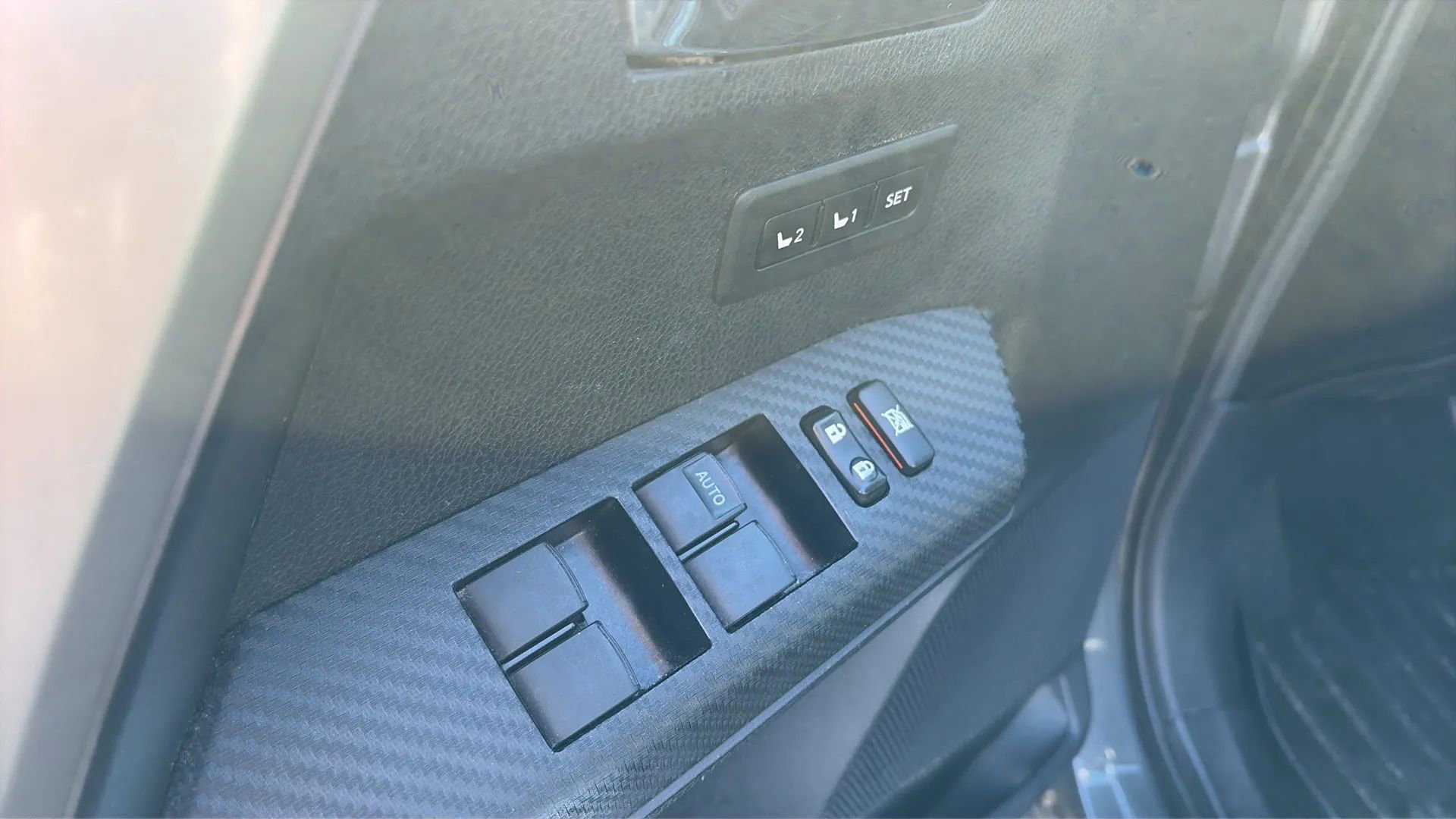 Used 2013 Toyota RAV4 Limited FWD image 12